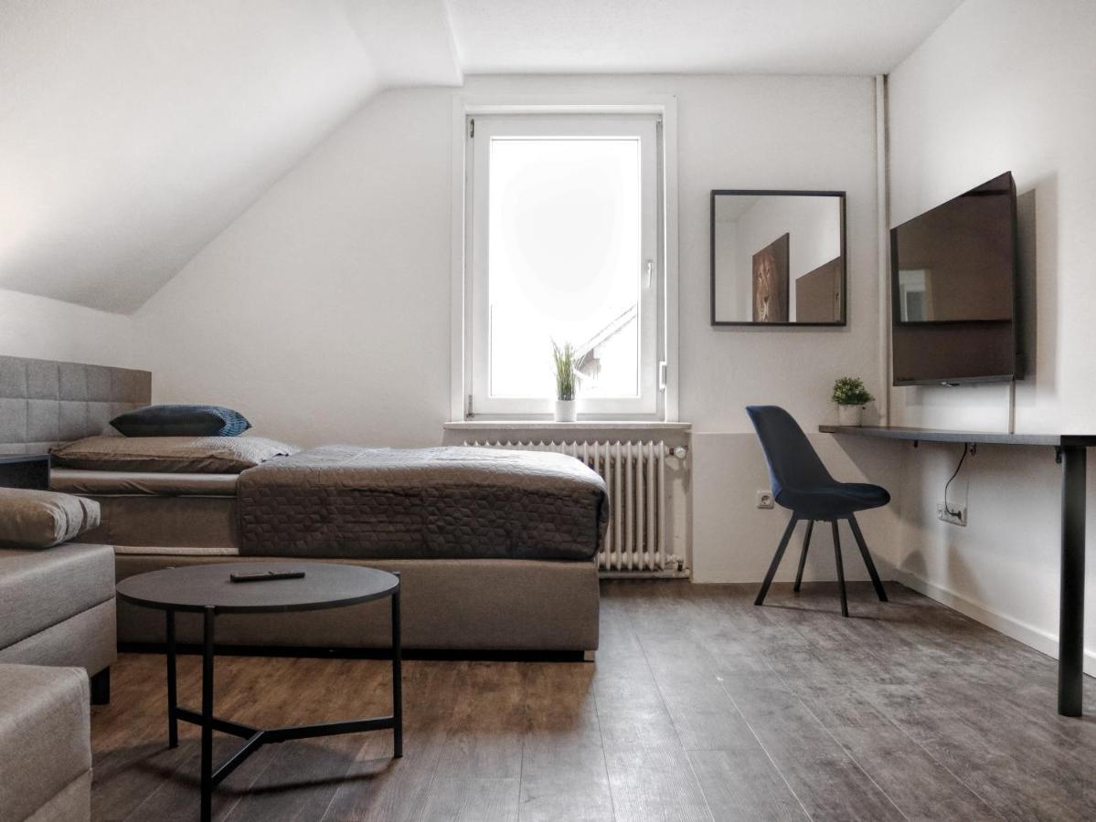 Lightplace • Groessere Gruppen • 4 Einzelzimmer • Boxspring • Smart Tv • Biergarten • Restaurant Braunschweig Esterno foto