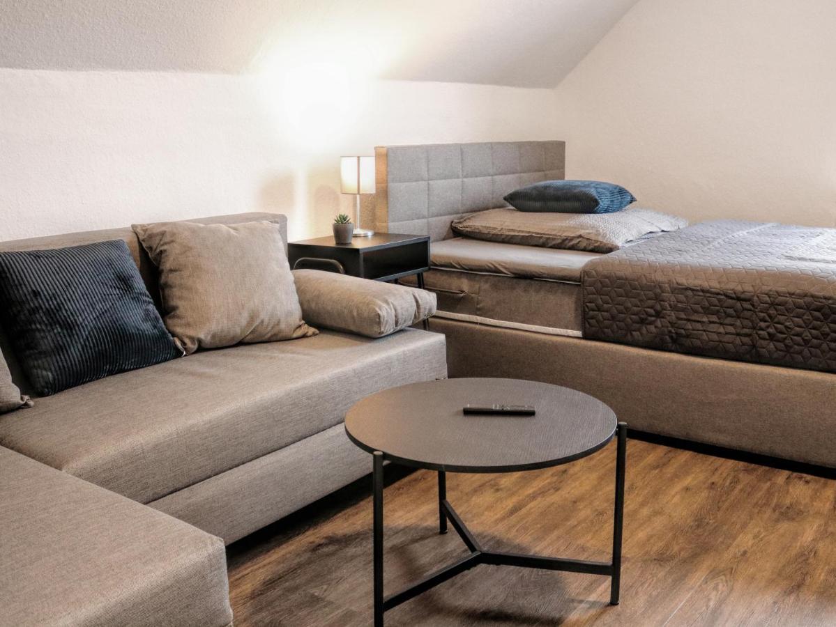 Lightplace • Groessere Gruppen • 4 Einzelzimmer • Boxspring • Smart Tv • Biergarten • Restaurant Braunschweig Esterno foto
