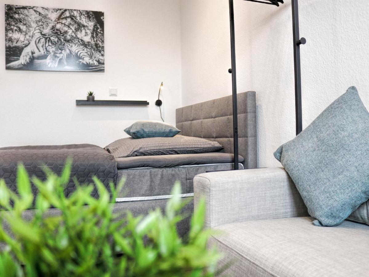 Lightplace • Groessere Gruppen • 4 Einzelzimmer • Boxspring • Smart Tv • Biergarten • Restaurant Braunschweig Esterno foto