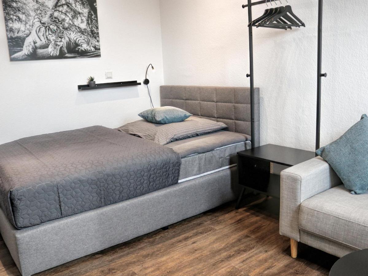 Lightplace • Groessere Gruppen • 4 Einzelzimmer • Boxspring • Smart Tv • Biergarten • Restaurant Braunschweig Esterno foto