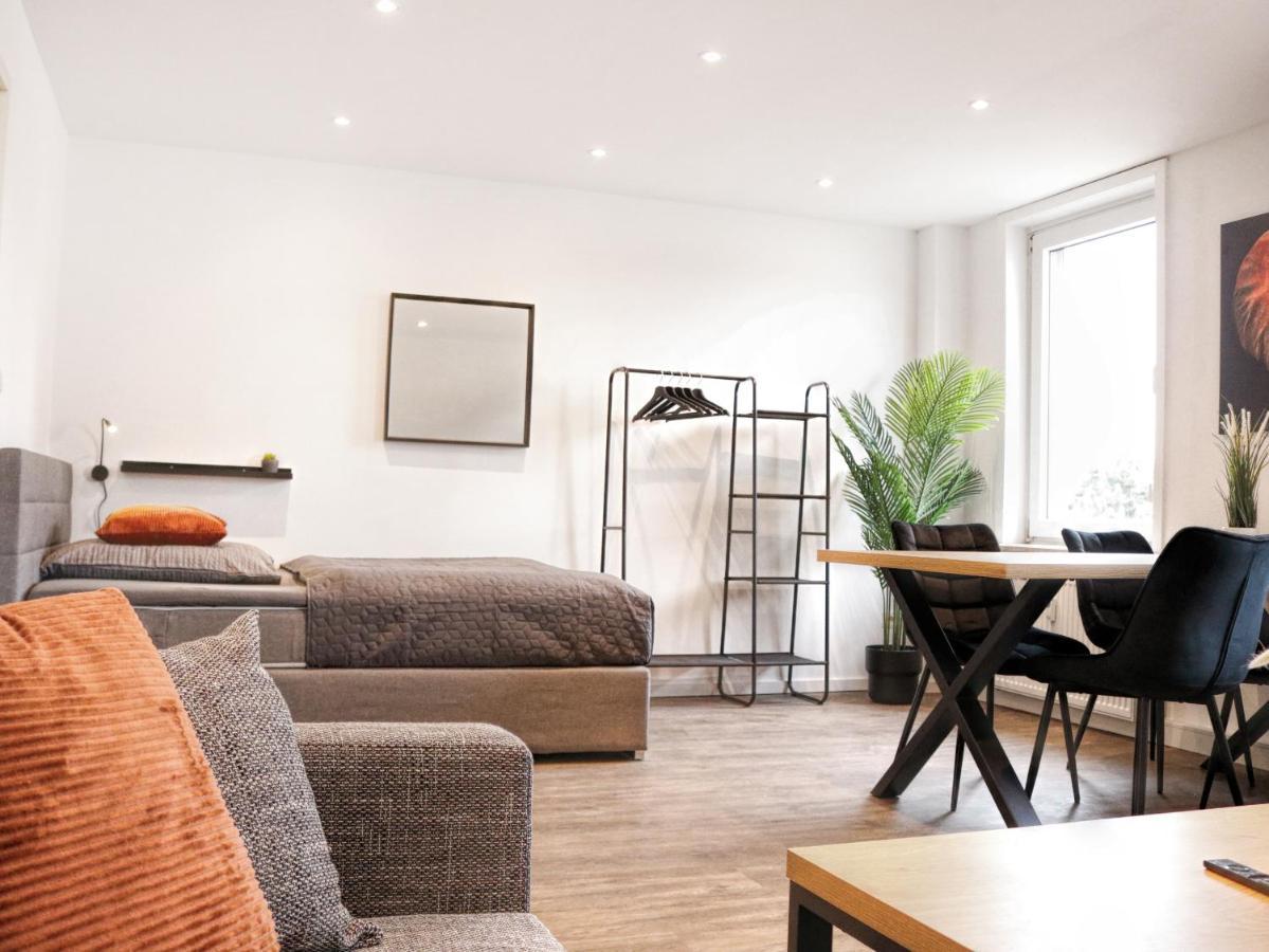 Lightplace • Groessere Gruppen • 4 Einzelzimmer • Boxspring • Smart Tv • Biergarten • Restaurant Braunschweig Esterno foto