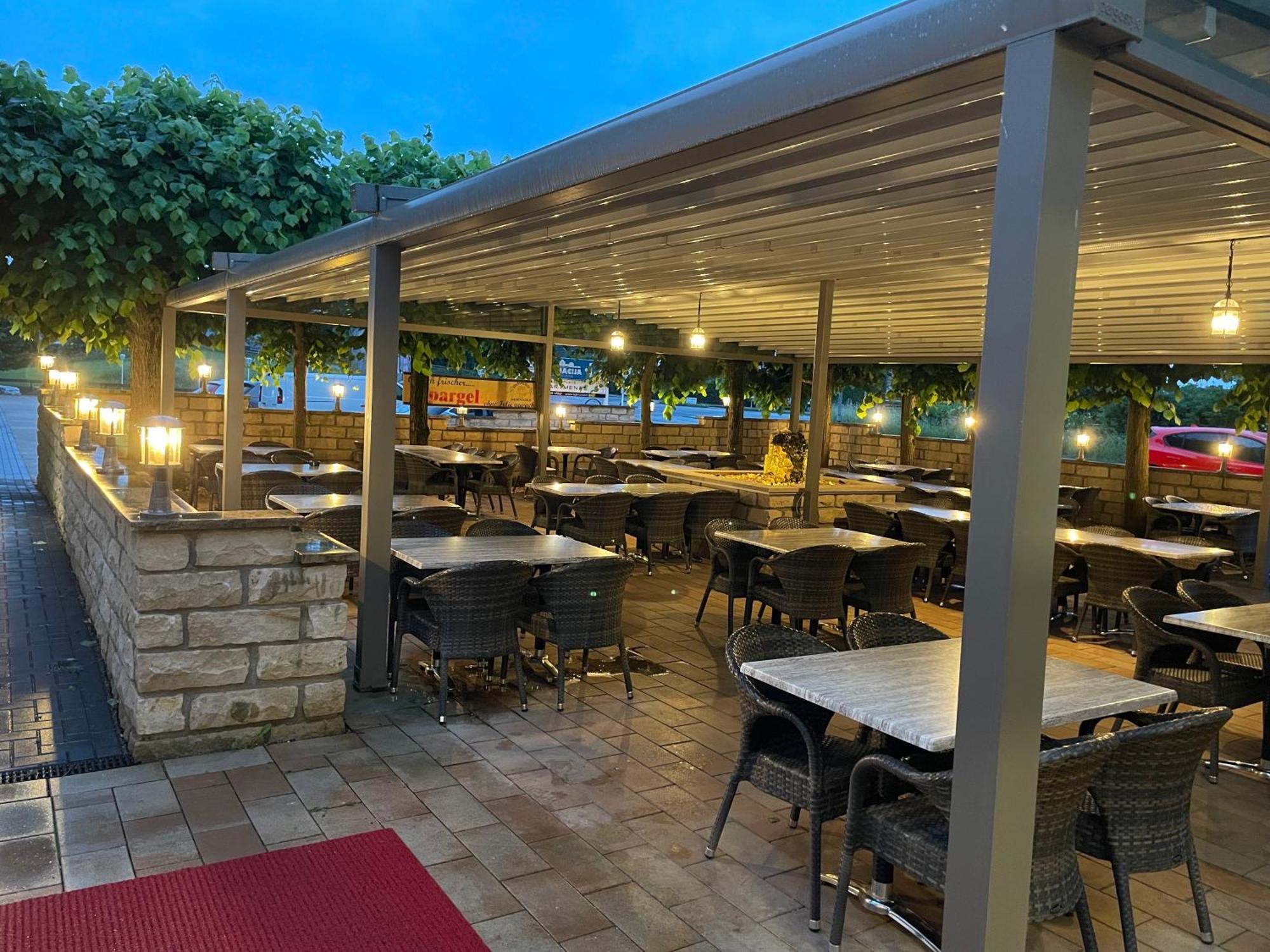 Lightplace • Groessere Gruppen • 4 Einzelzimmer • Boxspring • Smart Tv • Biergarten • Restaurant Braunschweig Esterno foto